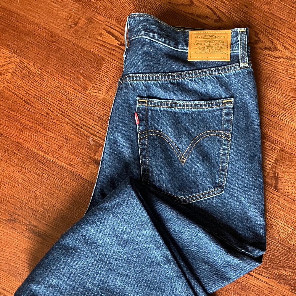 Levis